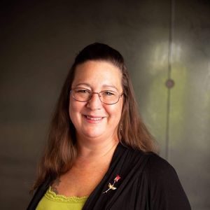 Meet your Posher, Laura